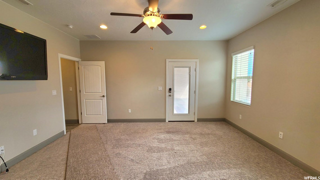 Spacious Principle w/o furniture