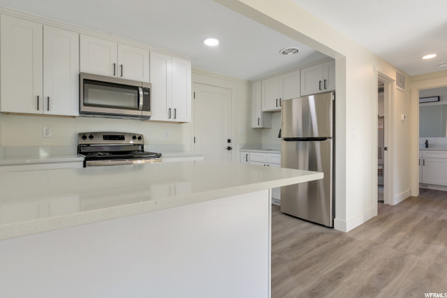 Bar in the Kitchen