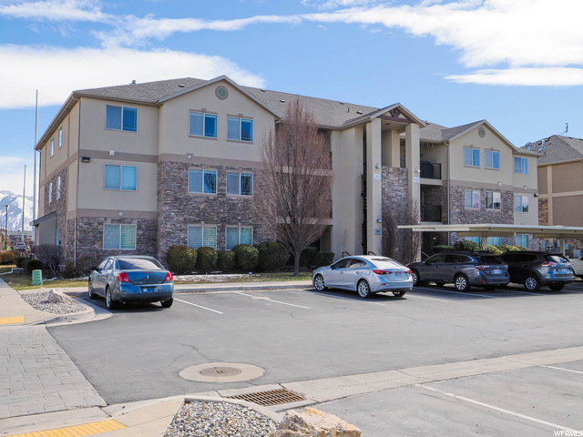 6961 S Village River Ln #D12, Midvale, UT 84047