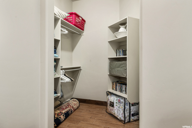 Bed 3 Closet