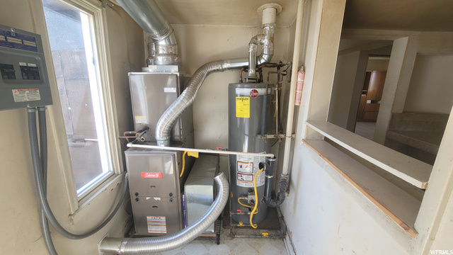 Newer furnace, A/C & Water Heater