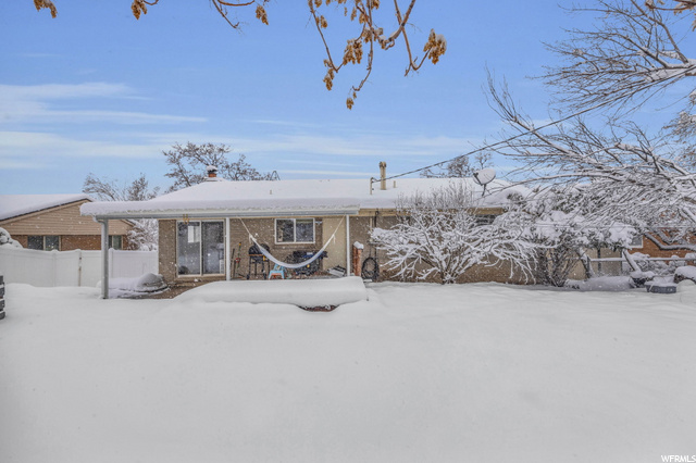 Large fully fenced yard