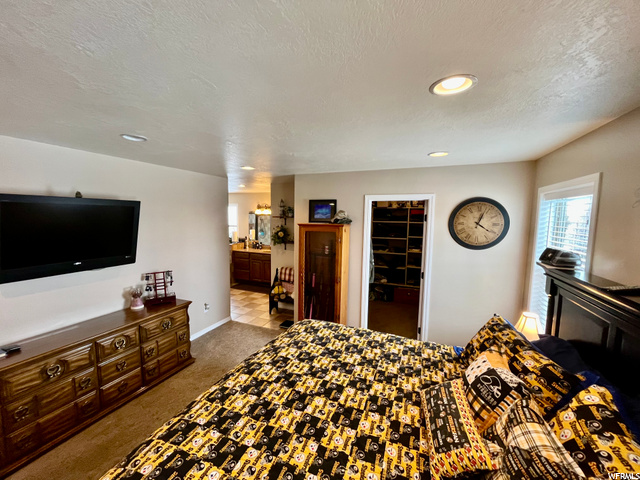 Master Bedroom/Walk-In Closet