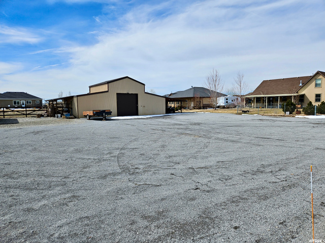 RV Parking & Shop