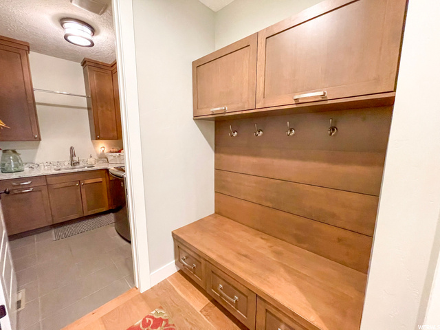 Mudroom/Laundry Room