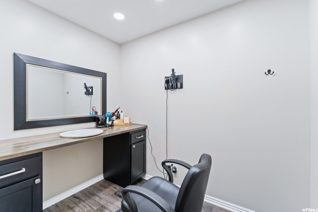 Salon Room 2