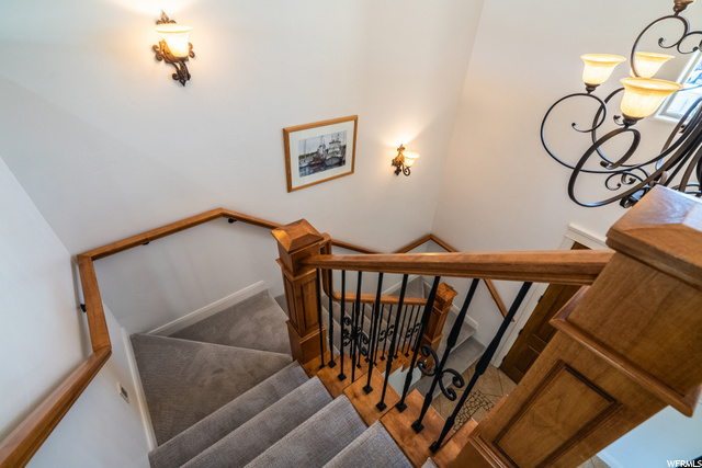 Photo 8 for MLS #1870141 at 2391 E 2220 South