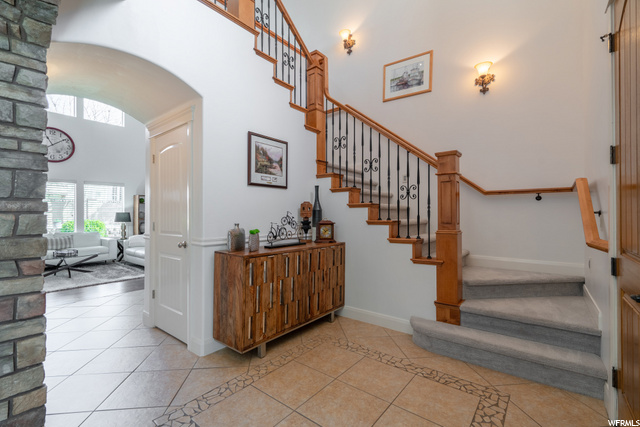 Photo 9 for MLS #1870141 at 2391 E 2220 South