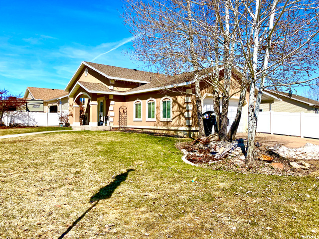 Excellent corner lot!