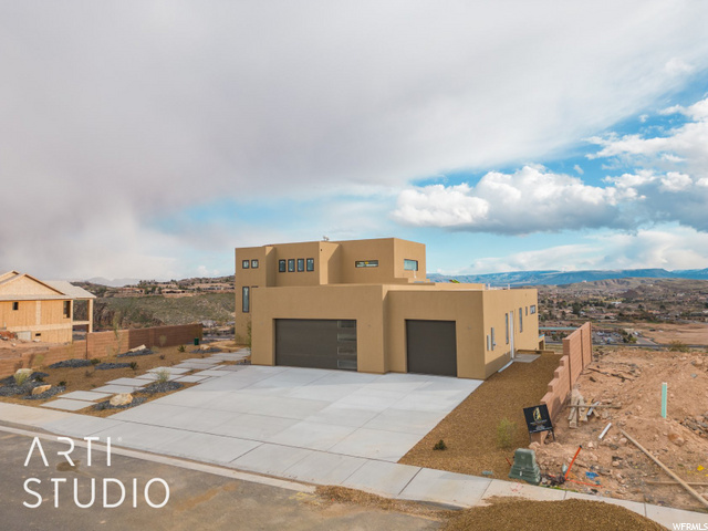 1618 HOWARD LN