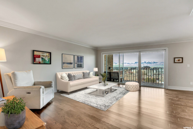 VR staged living room