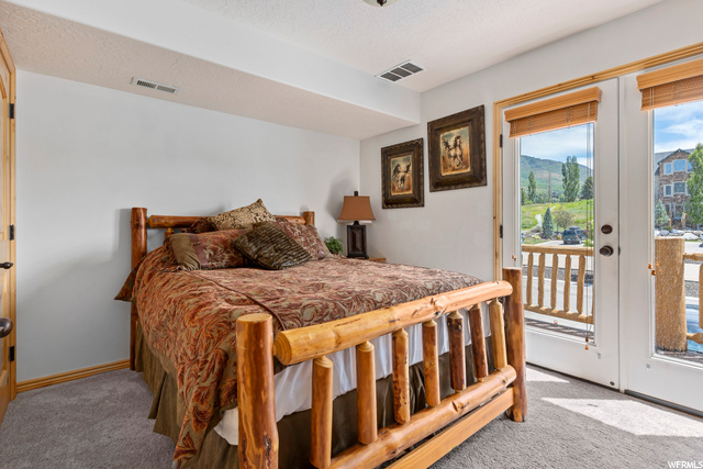 Guest Bedroom with second deck.