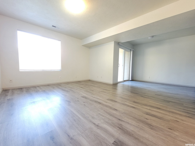 572 Living Room