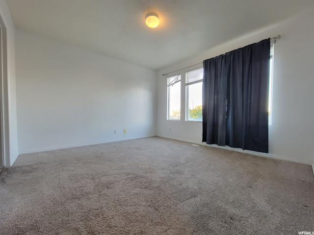 572 Primary Bedroom