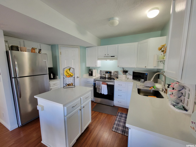 574 Kitchen