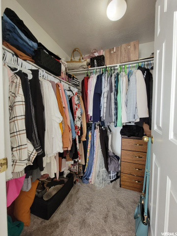 574 Primary Closet