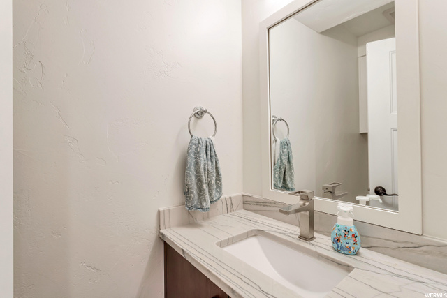 POWDER BATH ON MAIN