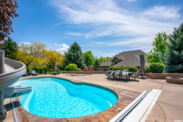 New Automatic Pool Cover