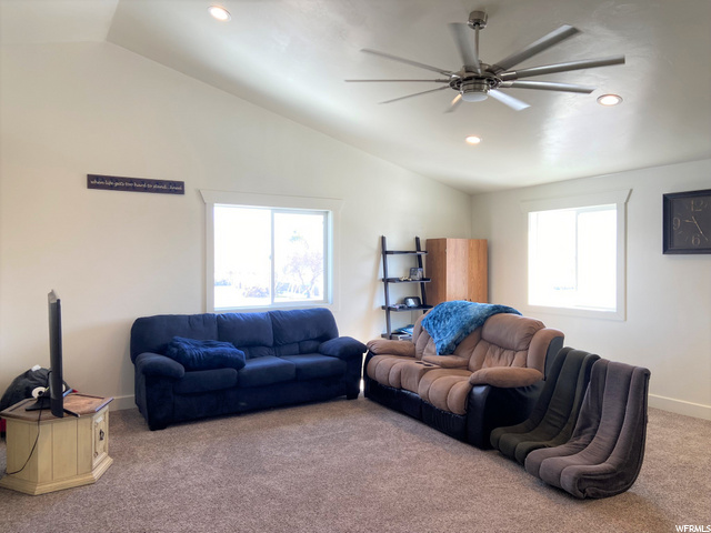 Upstairs fam rm