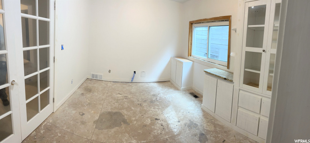 Bedroom Main level needs paint/flooring