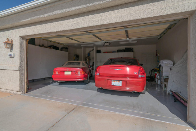 2.5 Car Garage