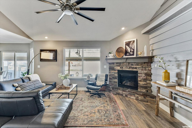 Main Floor Living Area