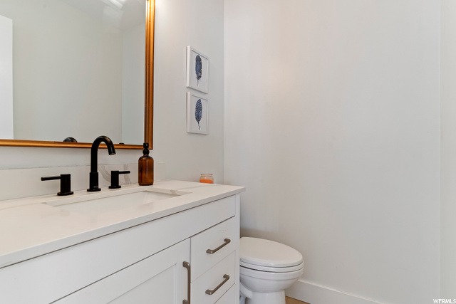 Guest Half Bath