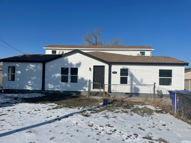 216 W Apple St, Grantsville, UT 84029