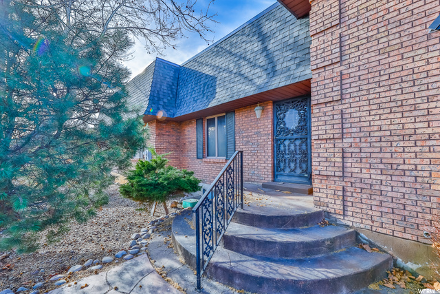 Separate Office Entrance