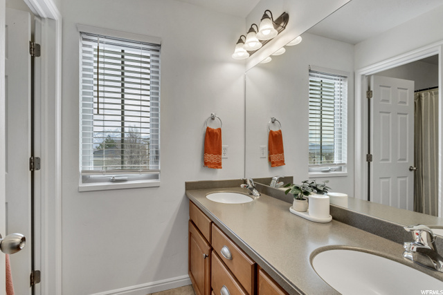 Upstairs Bathroom