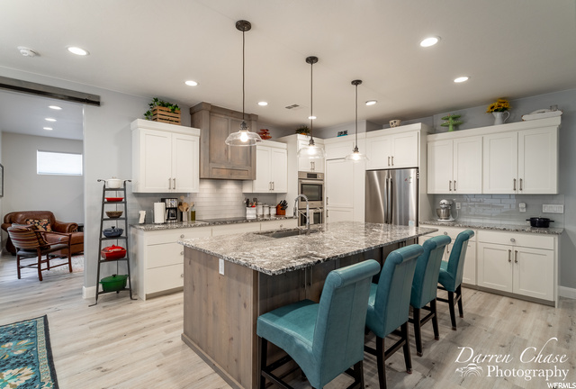 Kitchen Bar