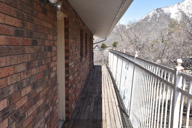 South side upstairs balcony