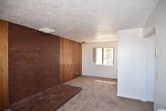 Master bdrm sitting room