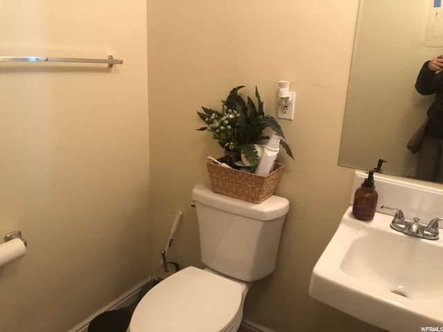 half bath 2 unit