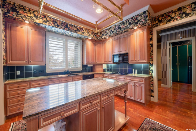 Kitchen Island