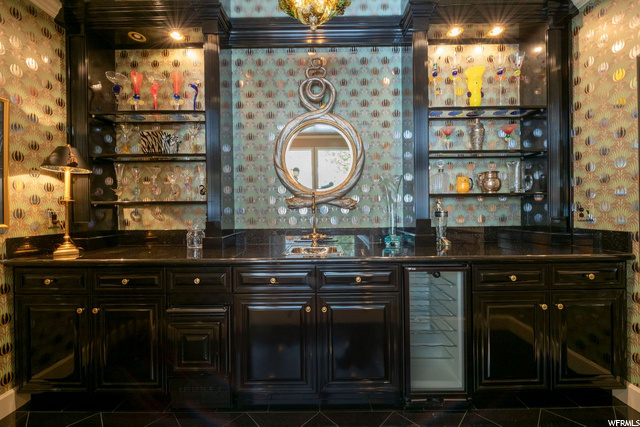 Lower Level Wet Bar