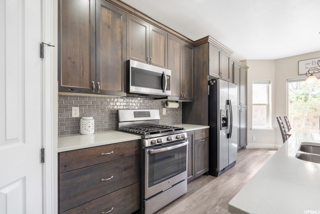 Kitchen/Dining