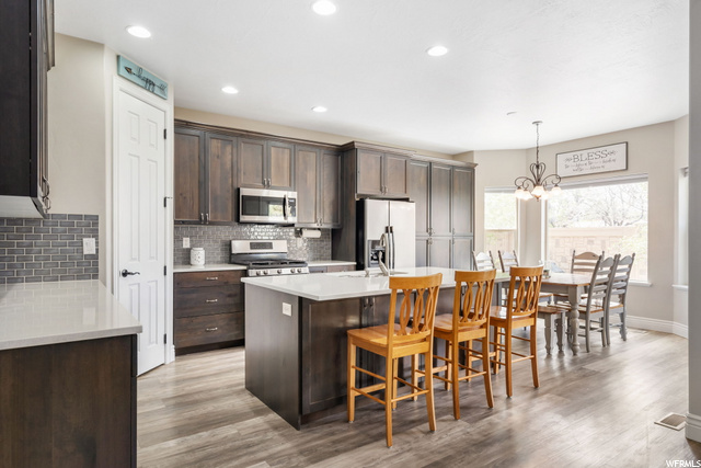 Kitchen/Dining