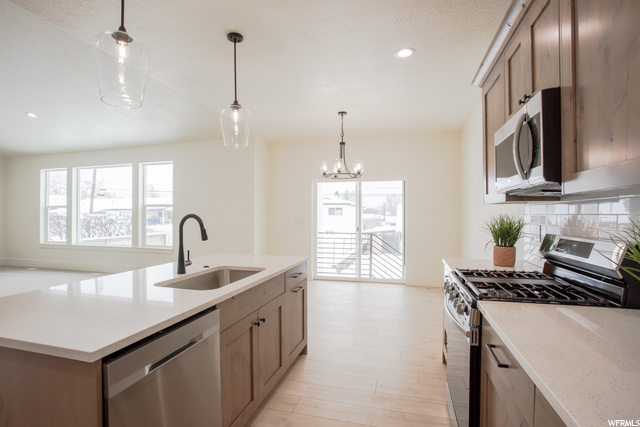 Large farmhouse sink