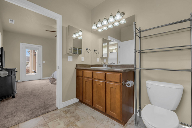 Owners bathroom