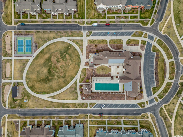 Garden park Clubhouse and pool