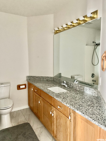2nd Bathroom