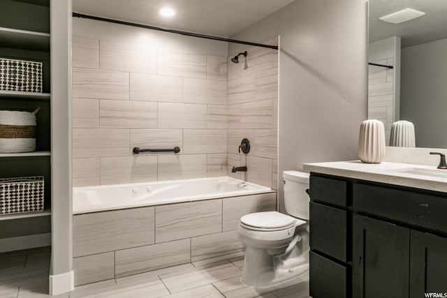 Basement Bath with Jetted Tub