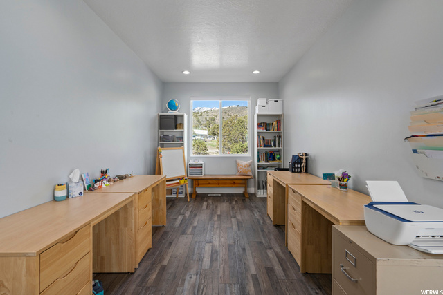 Formal dining room