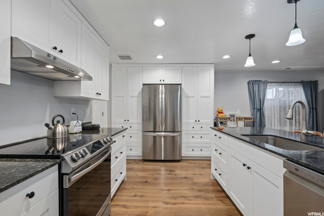 basement kitchen