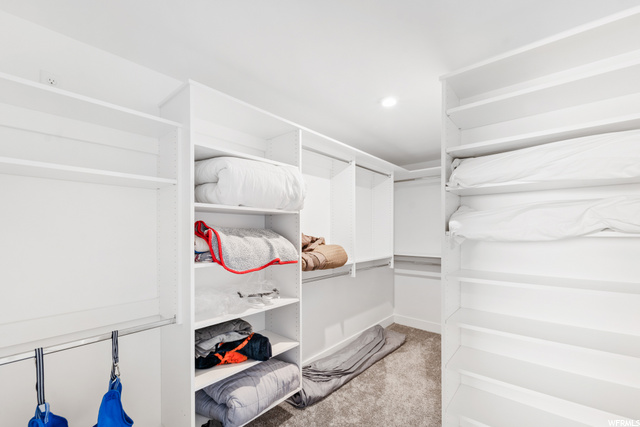 BEDROOM 5 CLOSET