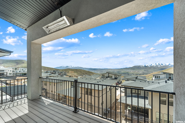 MAIN PATIO/DECK