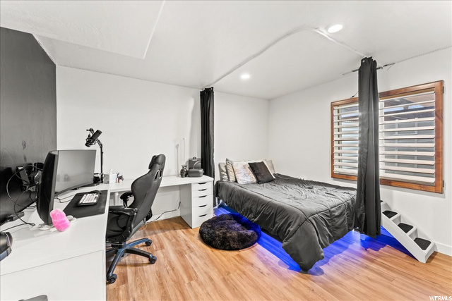 Downstairs bedroom #1