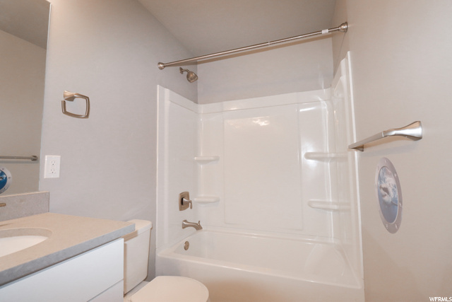 Upstairs Full Bath