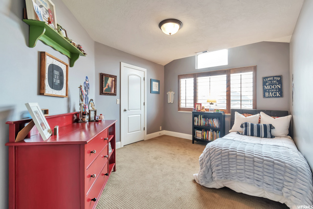 Upstairs Bedroom #4